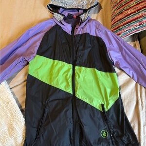 Volcolm wind breaker